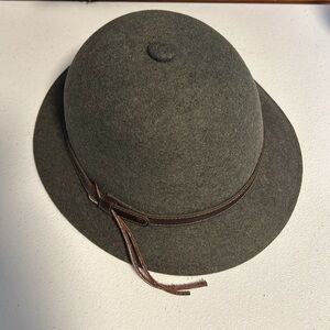 Vintage Bobby Lee kaki hat for womens